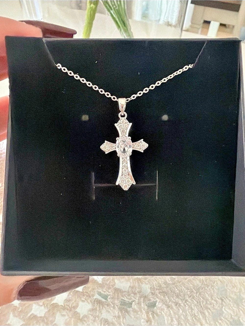 Cross Pendant Necklace in Silver NWT